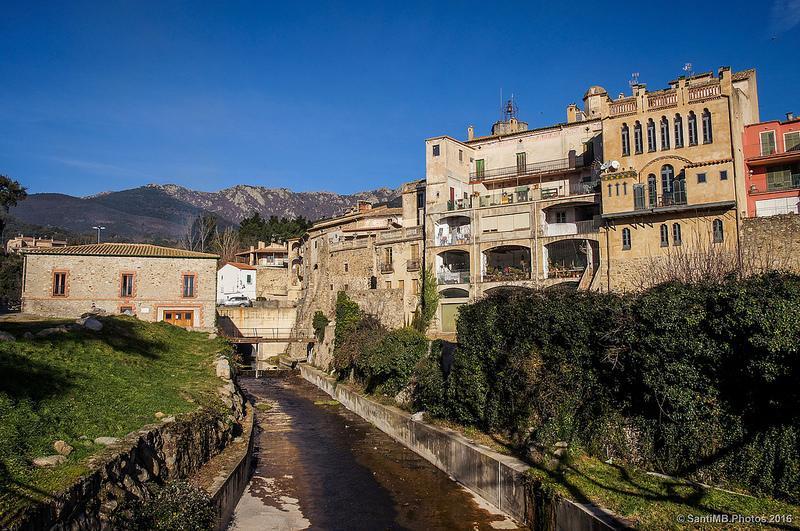 Hotel La Fonda Dels Pirineus Maçanet de Cabrenys Exteriér fotografie