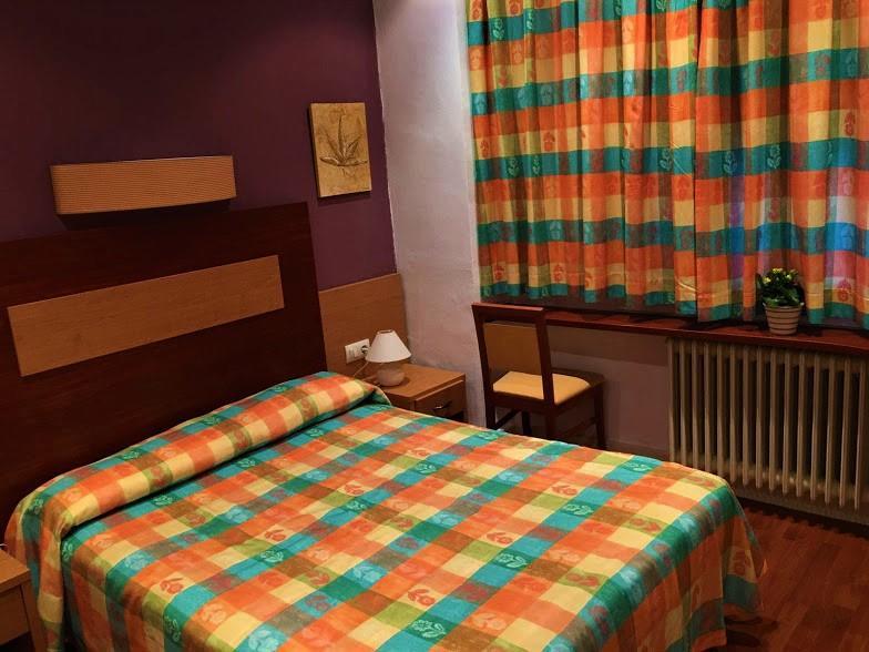 Hotel La Fonda Dels Pirineus Maçanet de Cabrenys Exteriér fotografie