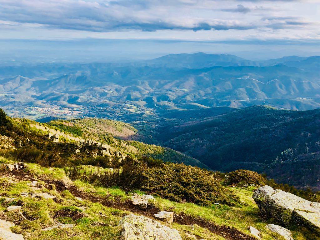 Hotel La Fonda Dels Pirineus Maçanet de Cabrenys Exteriér fotografie